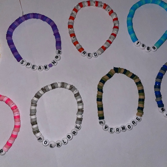 Taylor Swift Eras Tour Friendship Bracelets - Picture 4 of 5